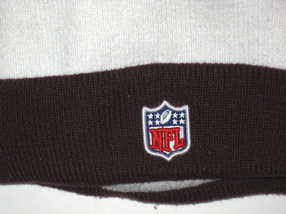 Darrel Young Sideline Worn & Signed Washington Redskins New Era Beanie Hat  - Big Dawg Possessions