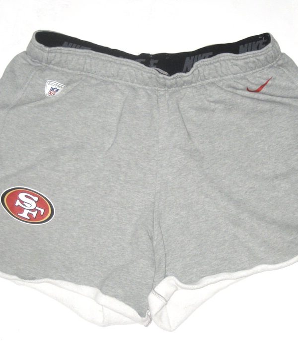 nike sweat pants shorts