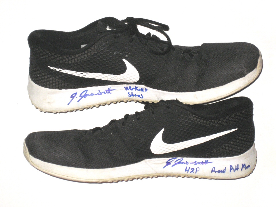 Naar de waarheid Dekbed de ober Jaryd Jones-Smith Training Worn & Signed Black & White Nike Zoom Speed TR2  Shoes - Big Dawg Possessions