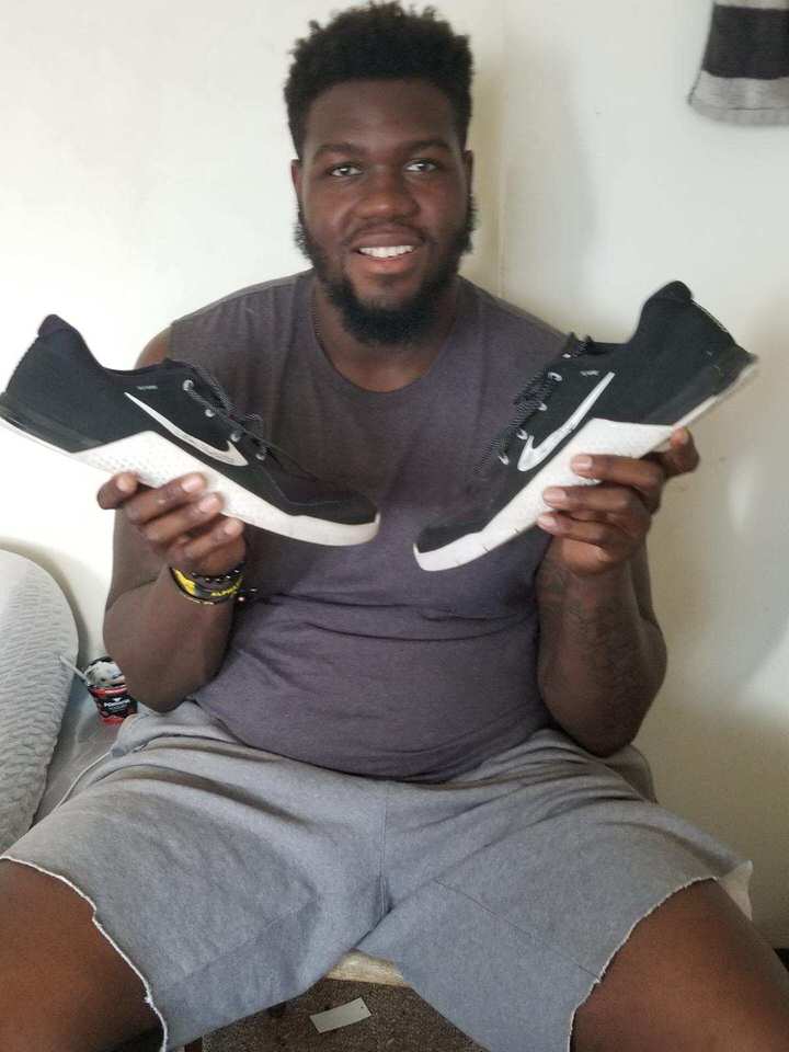 Jaryd Jones-Smith Pittsburgh Panthers Training Worn & Signed Black & White  Nike MetCon 2 Shoes – Worn for Lifting! - Big Dawg Possessions