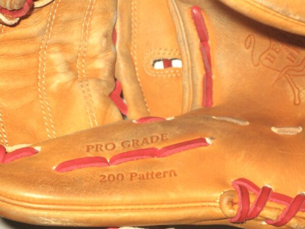 Indigo Diaz 2022 Mississippi Braves Game Used & Signed Rawlings HOH Baseball Glove