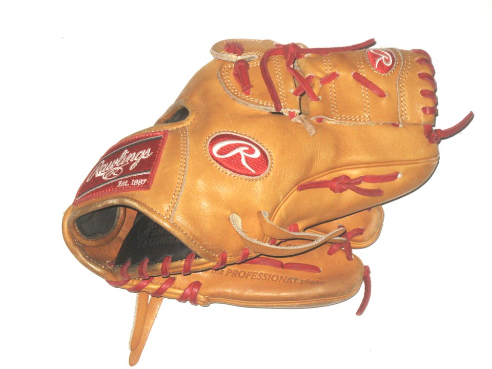 2021 Atlanta Braves Heart of the Hide Glove