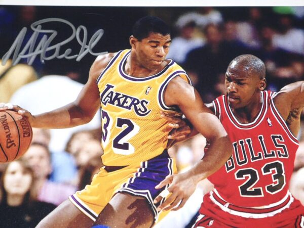 Magic Johnson Signed Los Angeles Lakers 8 x 10 Vs Michael Jordan - Beckett Witnessed