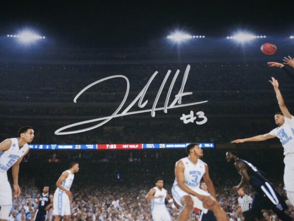 Josh Hart Signed Villanova Wildcats Action 8 x 10 Photo - JSA Witnessed