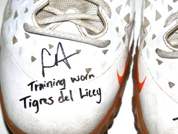 Logan Davidson 2024 Tigres del Licey Training Worn & Signed Nike Trout 856 Baseball Shoes