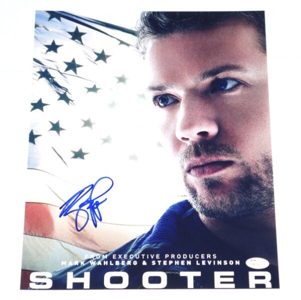 Ryan Phillippe Signed Bob Lee Swagger Shooter 11x14 Photo - JSA